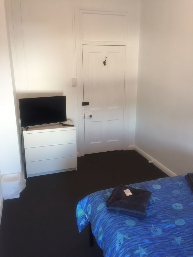 Crown Inn Hotel Kingston Se Bagian luar foto
