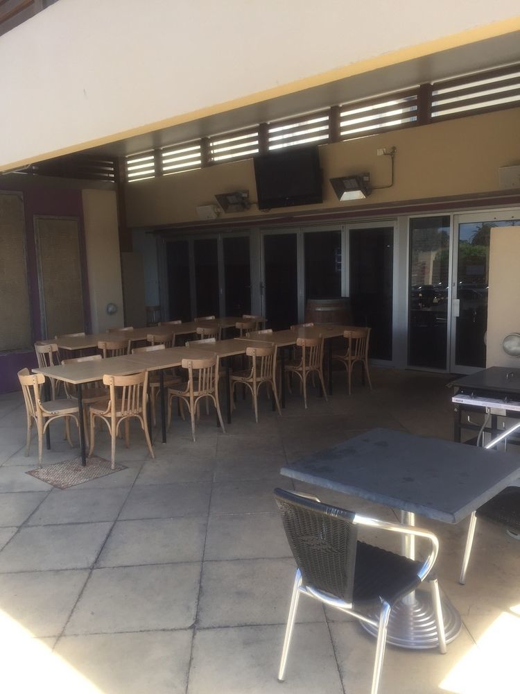 Crown Inn Hotel Kingston Se Bagian luar foto